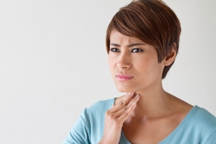 Дискомфортът в гърлото е симптом на цервикална остеохондроза
